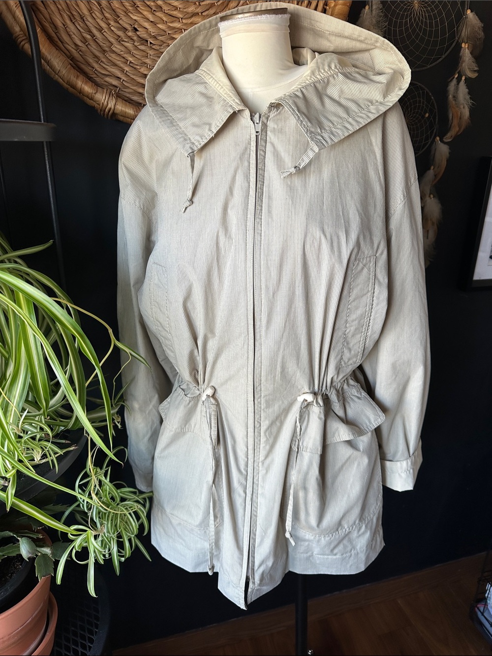 Vintage Eatons Light Taupe Hooded Drawstring Anorak Jacket